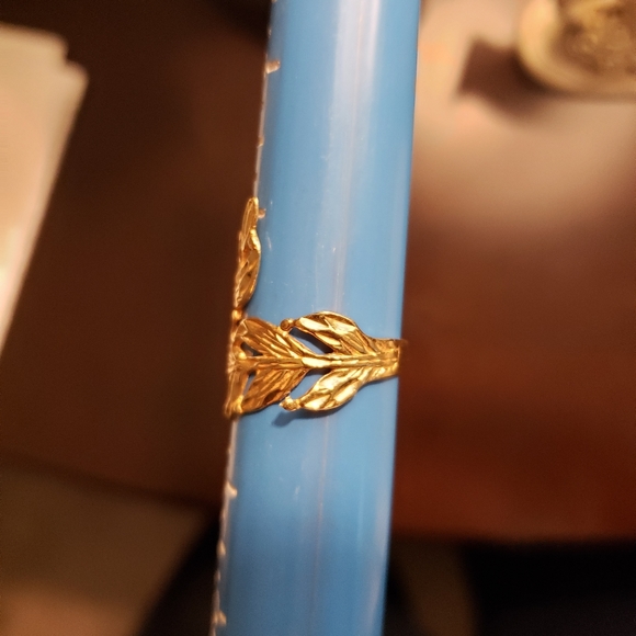 Size 8 solid 18k yellow gold leaf wrap ring - Picture 3 of 5